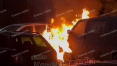 На Волині вночі підпалили мікроавтобус військових: деталі пожежі