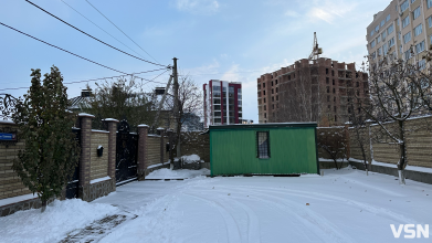 У скандальній громаді біля Луцька мешканці приватних будинків перекрили дороги