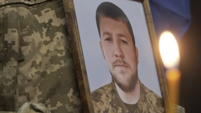 Тричі приходив до військкомату та просився на службу: на Волині поховали 31-річного Героя Віталія Кузмяка