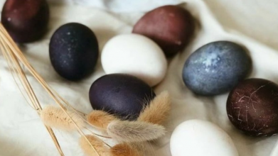 Як оригінально пофарбувати яйця до Великодня. Поради