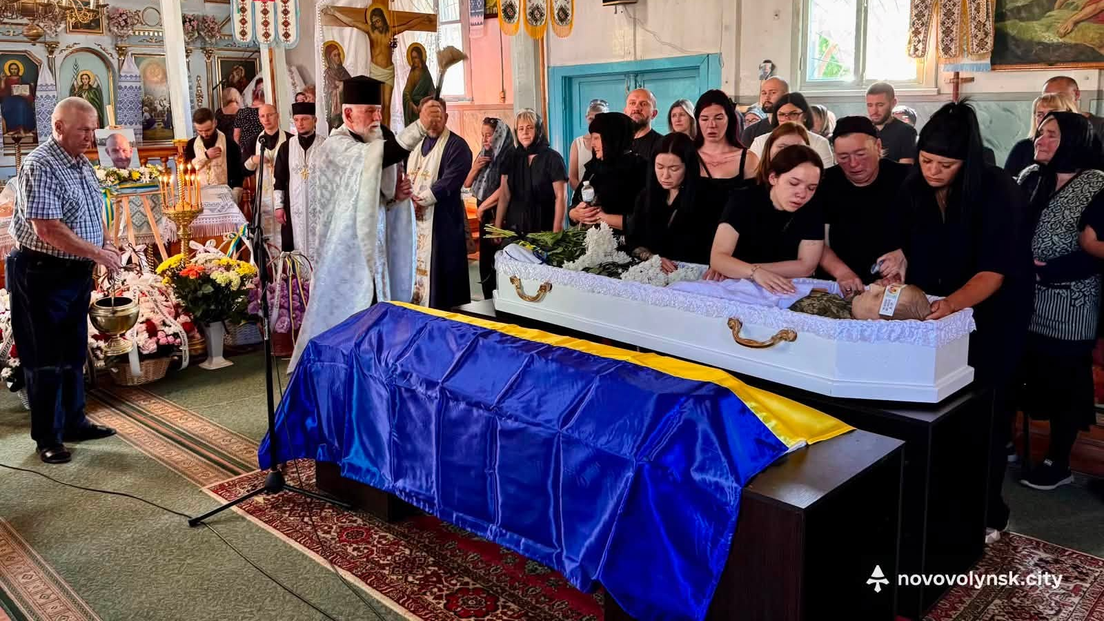 На Волині попрощалися із 26-річним захисником Дмитром Роотом