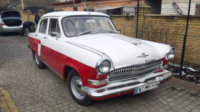 На Волині продають ретроавтомобіль за 7 000 доларів