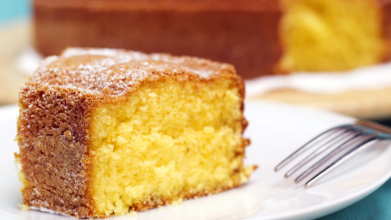 Простий манник із того, що є вдома: м’який пиріг без зайвих клопотів