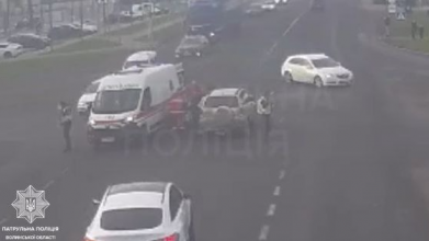 У Ковелі водієві стало зле посеред дороги: чоловік вижив завдяки оперативній допомозі