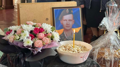 На Волині провели в останню дорогу 42-річного захисника Олександра Ткачука