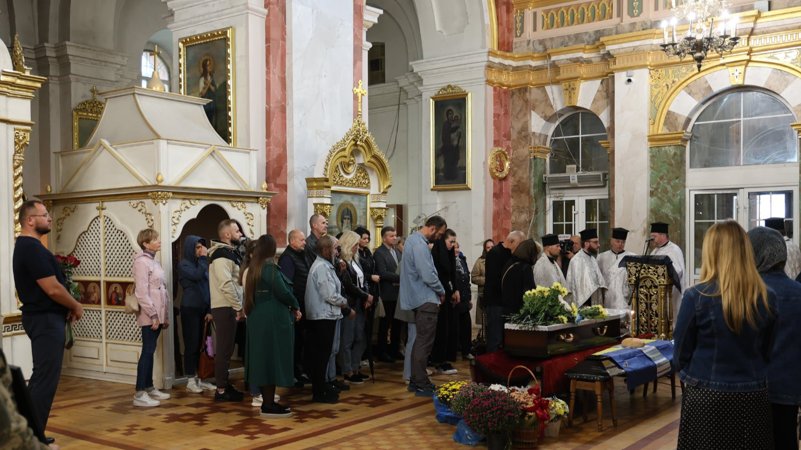 У Луцьку попрощалися із 45-річним захисником Романом Ющуком