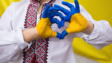 День вишиванки 2024: коли святкують, цікаві факти про український етнічний одяг
