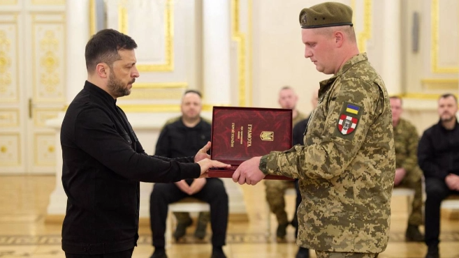 Герой України: Зеленський нагородив волинянина орденом «Золота Зірка»