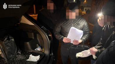 Взяв хабар 2 тисячі доларів: судили чиновника Держпродспоживслужби Волині