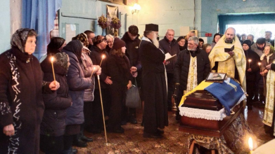На Волині попрощалися із 50-річним Героєм Юрієм Віценюком, який загинув на Дніпропетровщині