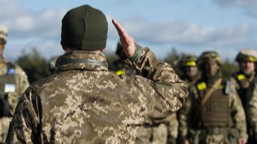 Мобілізація в Україні: юристи пояснили, коли заброньованих чоловіків можуть доправити до ТЦК