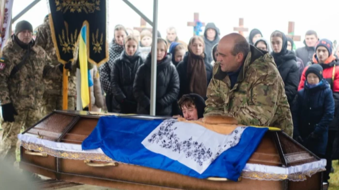 Вісім місяців вважався зниклим безвісти: на Волині в останню дорогу провели 18-річного Героя Сергія Капітула