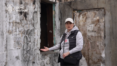 Волинянка врятувала людей із палаючого будинку: рятувальники розповіли причину загоряння