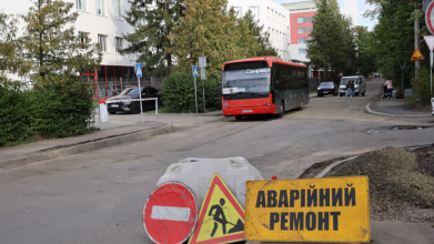 У Луцьку ремонтують дороги й тротуари: де зараз тривають роботи