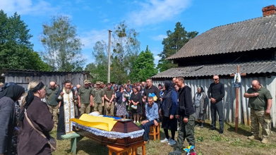 Загинув внаслідок удару FPV-дрона: на Волині попрощалися із Героєм Василем Кавасом