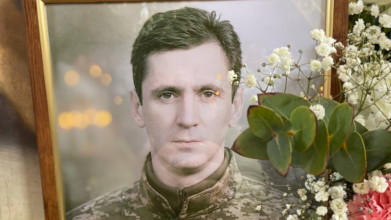 На Волині провели в останню дорогу Героя Володимира Бурнашева