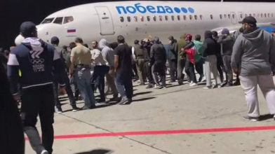 Противники Ізраїлю захопили міжнародний аеропорт в Дагестані. Відео