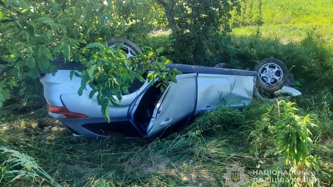 Поліція розшукує свідків масштабної ДТП на Волині, в якій постраждало п’ятеро людей