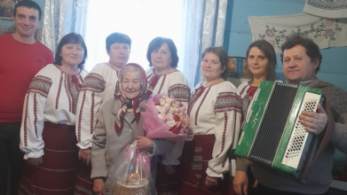 У громаді на Волині довгожителька відзначила 95-річний ювілей