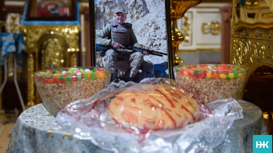 Довгою була дорога додому, бо тривалий час вважався зниклим безвісти: на Волині в останню путь провели воїна Олександра Диня