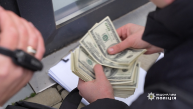 У Луцьку оштрафували офіцера запасу, який за 1600 доларів обіцяв зняти чоловіка з розшуку ТЦК