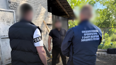 Брав хабарі за уникнення мобілізації: на Волині викрили військовослужбовця ТЦК