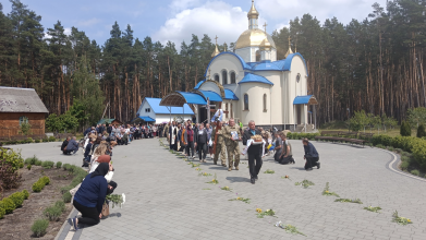 На Волині через рік після загибелі в останню путь провели 37-річного Героя Миколу Максимчука