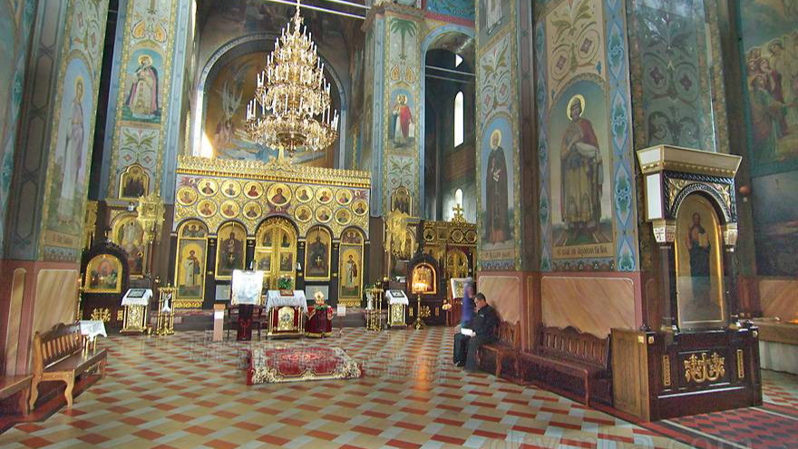 Престол, ікони та світильники: представники УПЦ МП вивезли з собору у Володимирі понад 400 одиниць майна