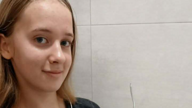 13-річна лучанка готує мусові торти та японські моті