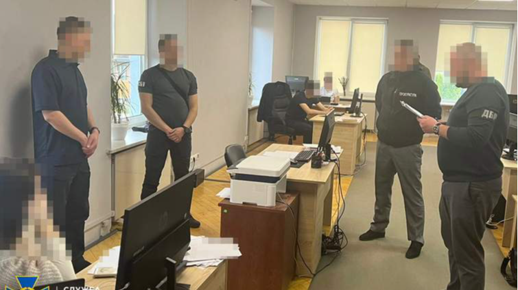 Двічі «зловили» на хабарі: на Волині судили викритого на поборах митника