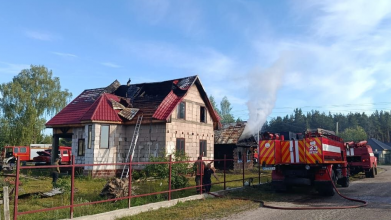 На Волині згоріли два будинки: деталі масштабної пожежі