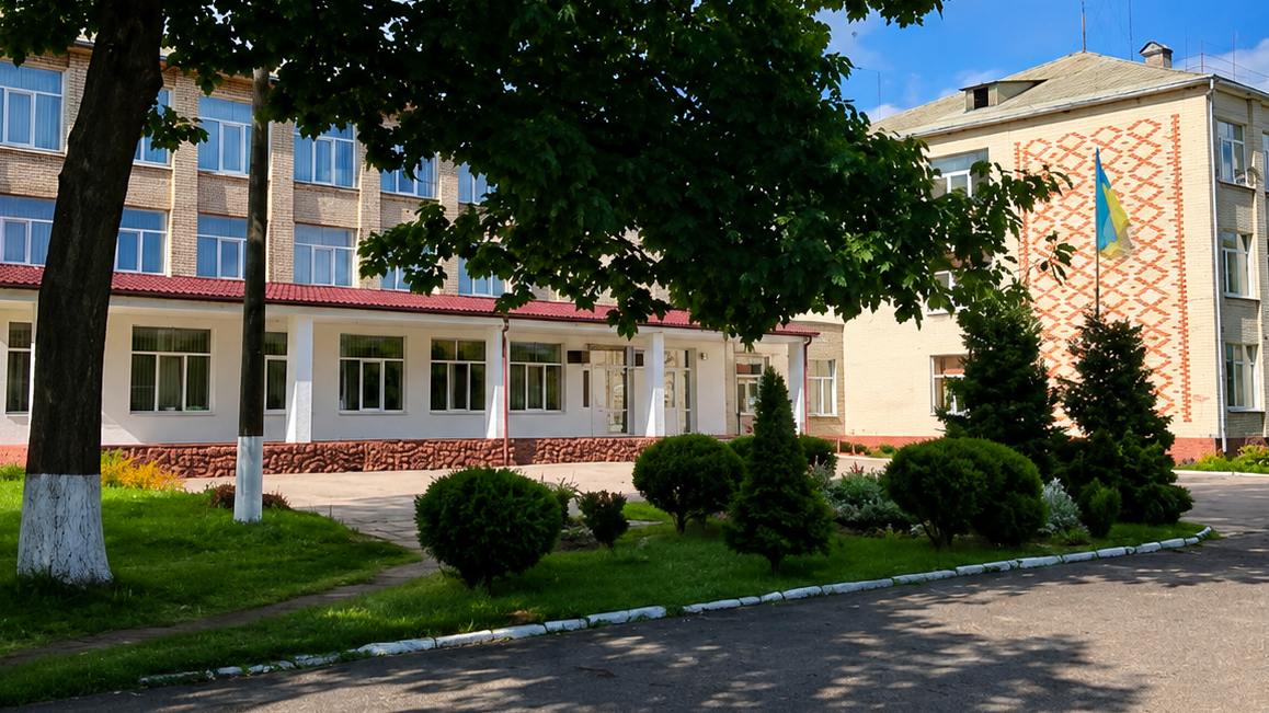 Сотні учнів, один ліцей і шість автобусів: як змінюють старшу школу у громаді на Волині