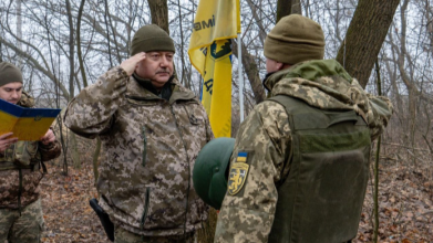 Волинянин Віталій Савчук нагороджений нагрудним знаком "Золотий хрест"