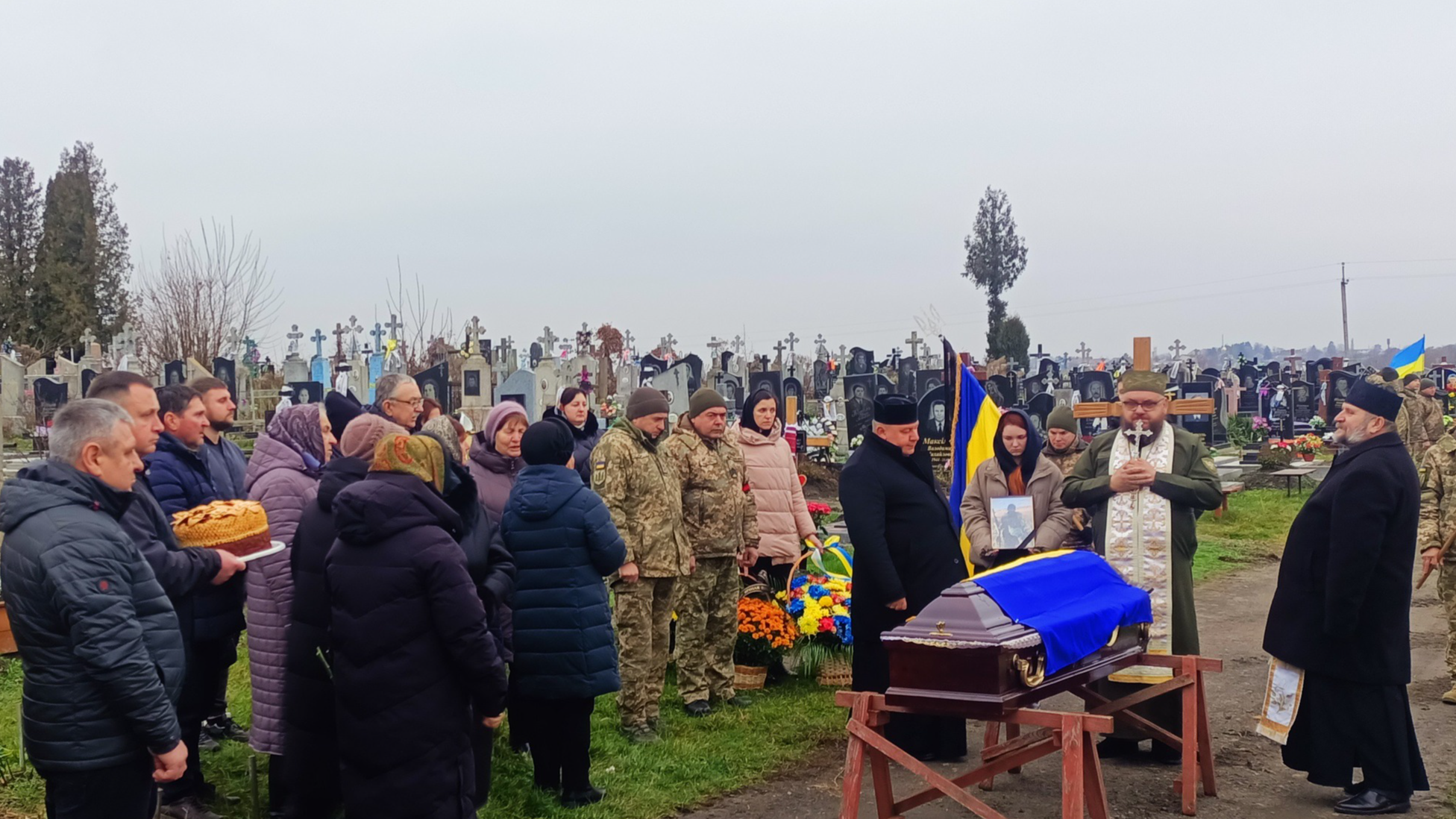 Більше року вважався зниклим безвісти: на Волині попрощалися з Героєм Іваном Шевчуком