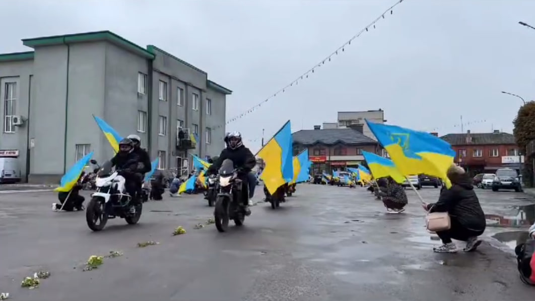 Востаннє додому «на щиті» на Волинь повернувся Герой Олександр Пугач. Відео