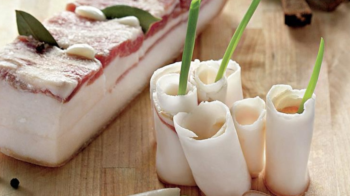 Як засолити сало, щоб було ніжним і ароматним: простий рецепт