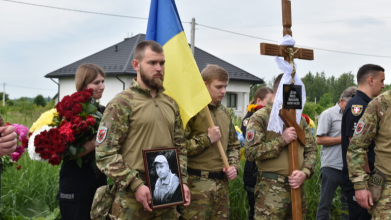 Біля Луцька попрощалися з правоохоронцем Віктором Масюком