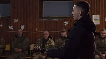 Підтримав ЗСУ: відомий співак з Волині Yaktak виступив для військових на Донеччині