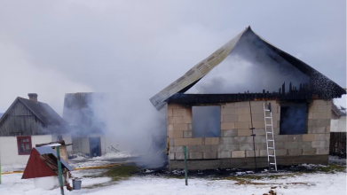 Пожежа знищила оселю багатодітної родини на Волині: потрібна допомога