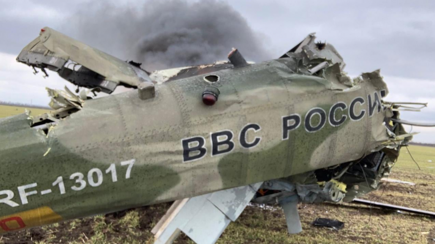 "Останній політ": на Миколаївщині збили чотири російських гвинтокрили та літак