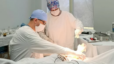 У лікарні на Волині успішно прооперували пацієнта з повторним переломом після бойової травми