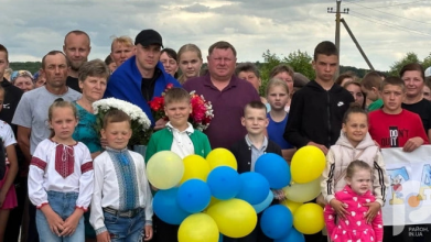 Три роки у російських тюрмах: на Волині зустріли звільненого з полону захисника