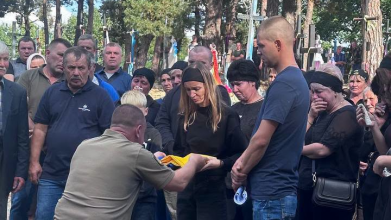 Повернувся додому «на щиті»: на Волині попрощалися із захисником Сергієм Міньковським