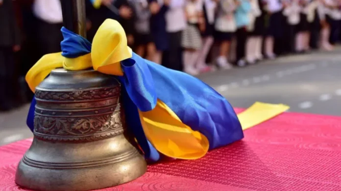 Останні дзвоники у Луцьку: понад 4500 учнів закінчують школу вже у травні