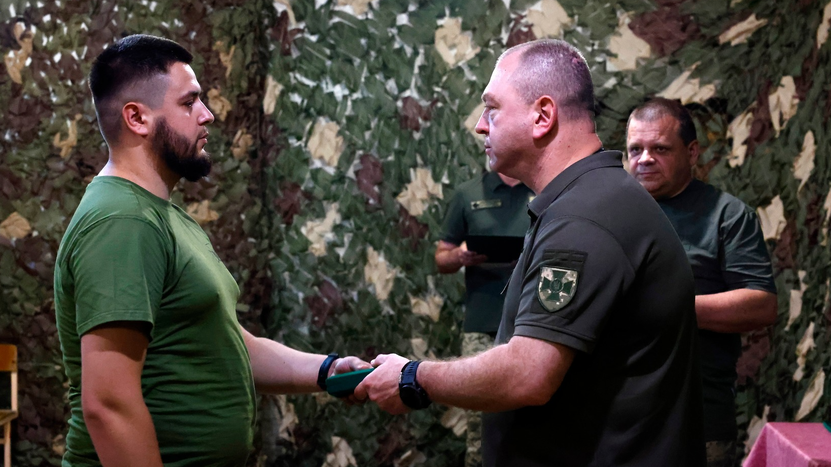 Нагороди на передовій: очільник ДПСУ відзначив волинських прикордонників на сході України