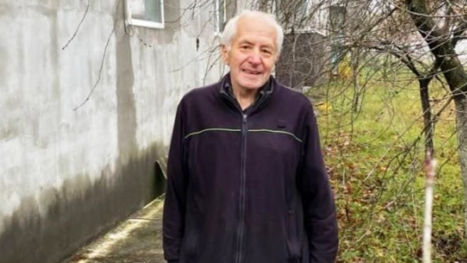 «Де б ти не жив – маєш бути там за хазяїна»: волинянин власноруч перетворив пустку на квітучий сад