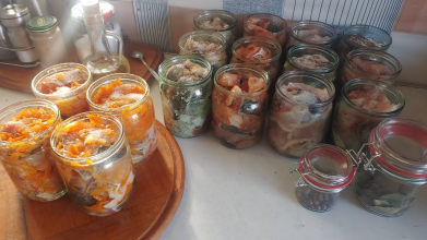 Рибна консерва виходить смачніша, ніж магазинна: простий рецепт на зиму