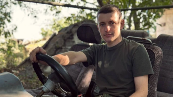 «Я в Україні, я живий, я тебе кохаю»: зворушлива історія полоненого Вадима Козака з Волині