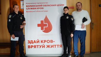 Понад 3 літри донорської крові: поліцейські охорони Волині долучилися до загальнонаціональної акції