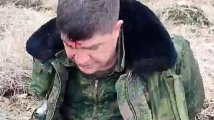 Українські воїни затримали російського льотчика Єрмалова, який бомбив мирні міста України та Сирії